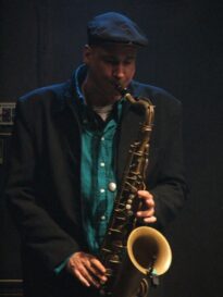 Cinval Coco Grude. Foto Leo Antunes