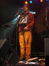 Cinval Coco Grude. Foto Leo Antunes