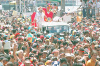 Imagem panorâmica do desfile do Galo da Madrugada 2007