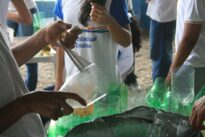 etapa 2 - limpeza e e retirada dos rótulos