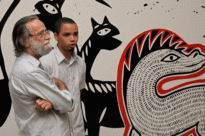 Exposição Narrativas em Madeira e Muro