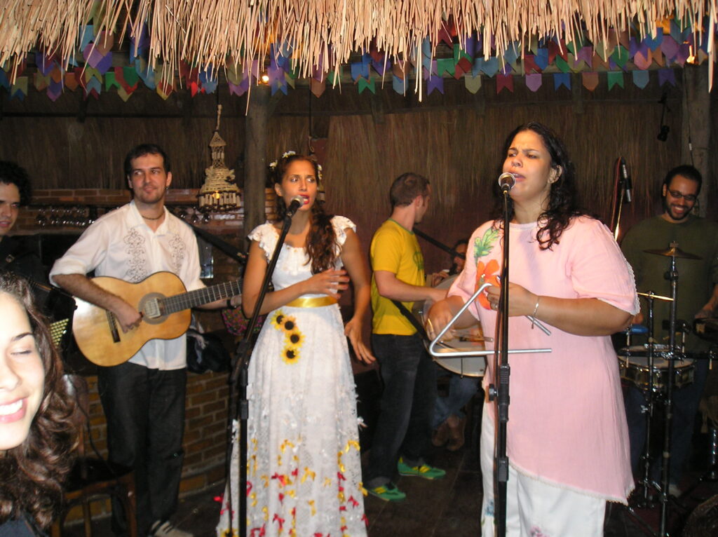 Adryana BB, Sexteto de Santa e Camila