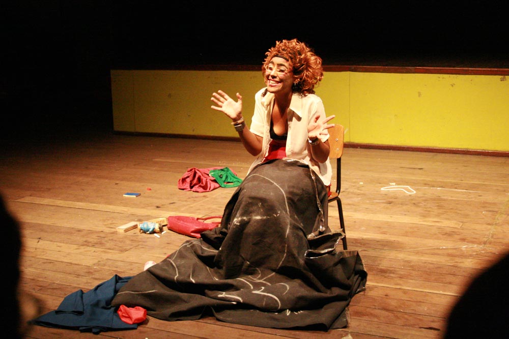 Atriz: Cecília Moura