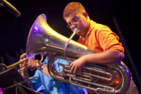 Sol - Professora de Teatro da Trupe