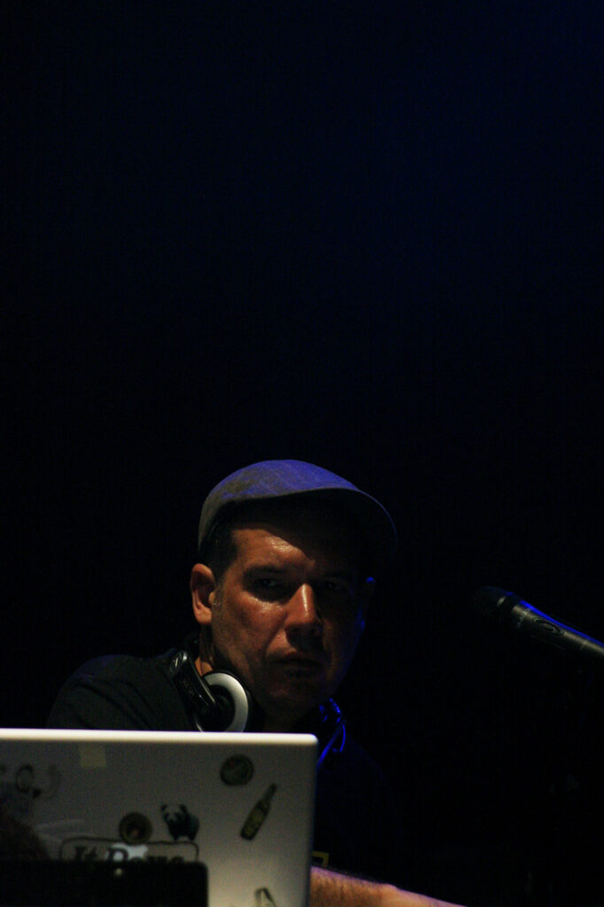 Dj Dolores e a Guitarrada no Fortim dia 17 de fev de 2009