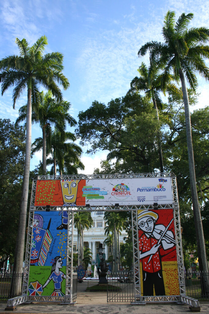 Decoração do Carnaval na Praça da República