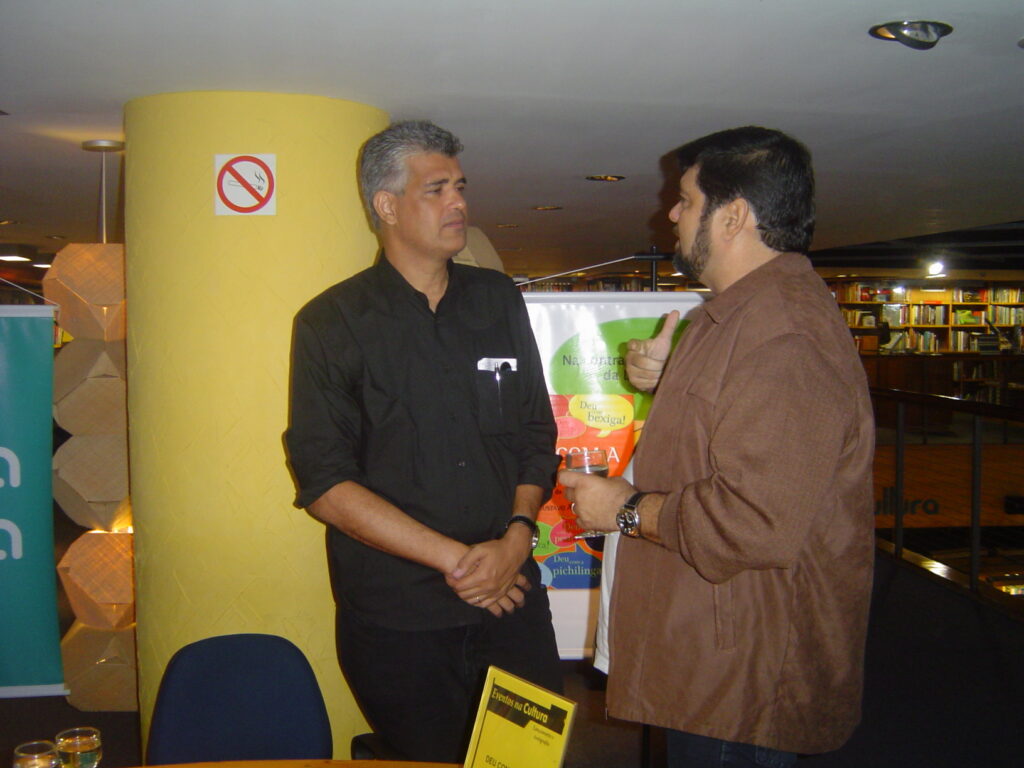 Gustavo Arruda e o escritor Cássio Cavalcante
