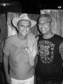 Com Petrucio Amorim