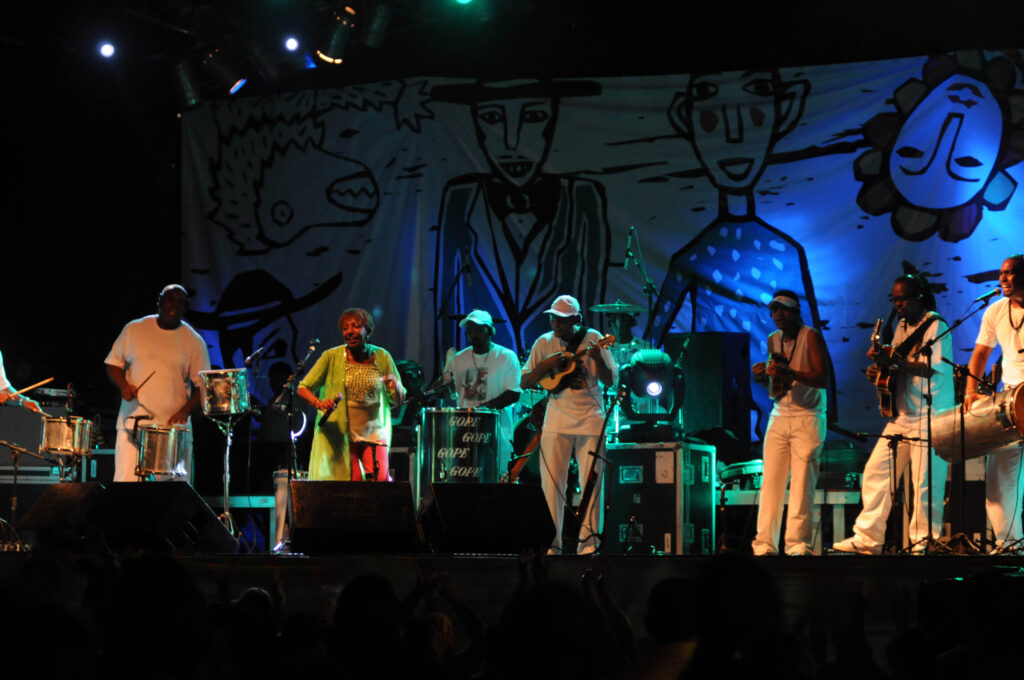 Show de Leci Brandão em Goiana, no Carnaval 2009