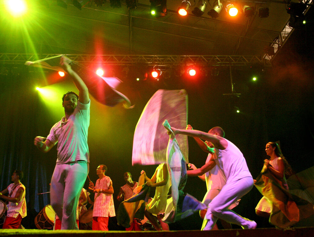 Grupo Grial de Dança na comemoração da