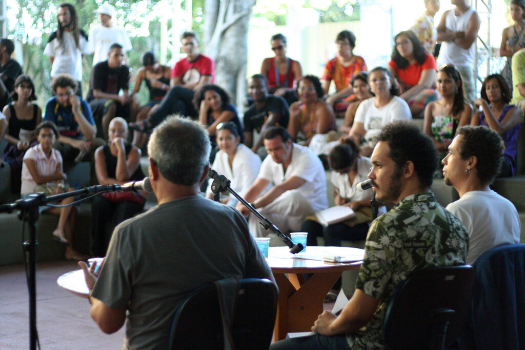 Êxito de Rua e outros no Observa e Toca Malakoff - 21 de mar