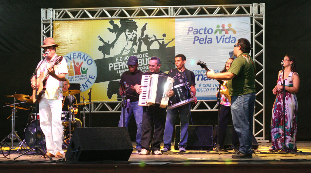 Governo Presente em Peixinhos - Show de Maciel Melo