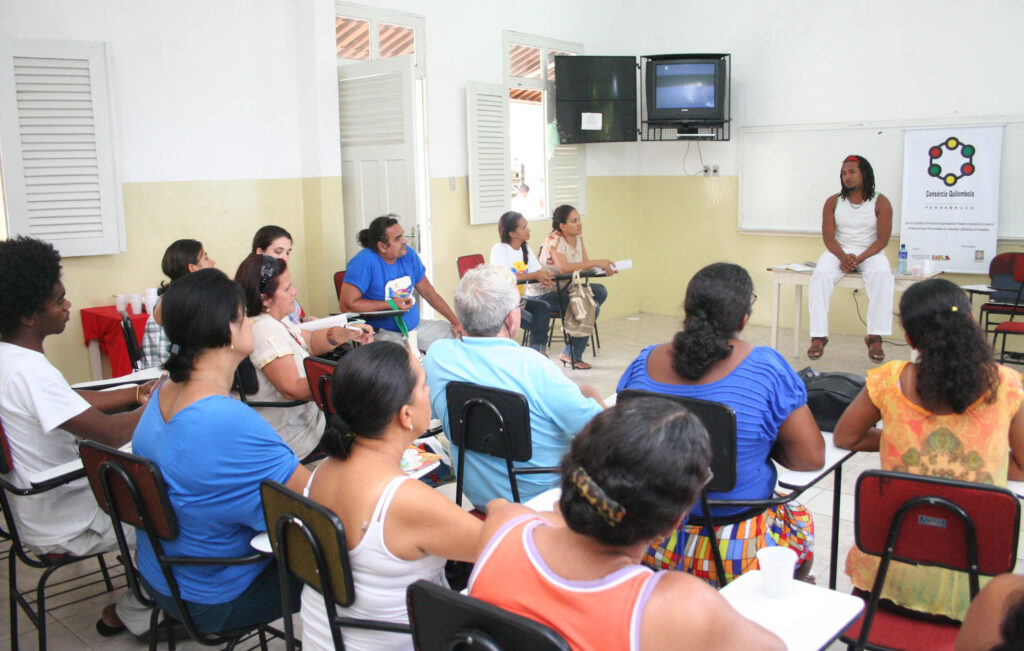 Ações Afirmativas ao Empoderamento Popular Afr