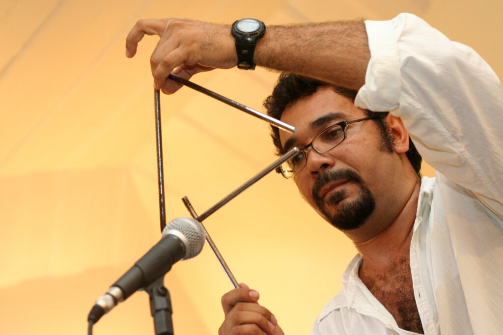 Quiecless, vocalista do Grupo Zambiola
