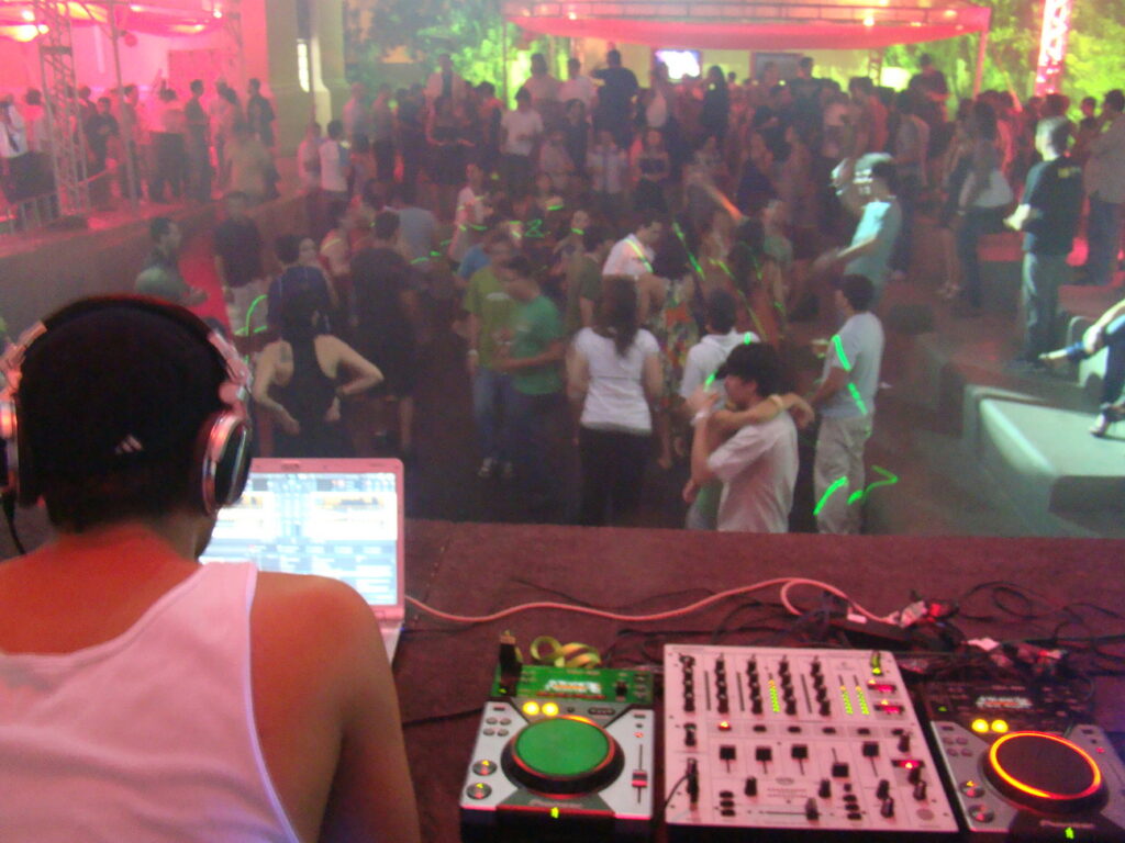Celucine - Cine PE 2009