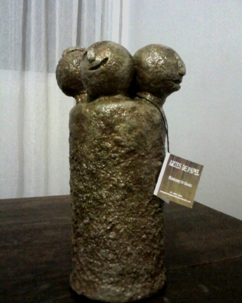 escultura - técnica papel machê
