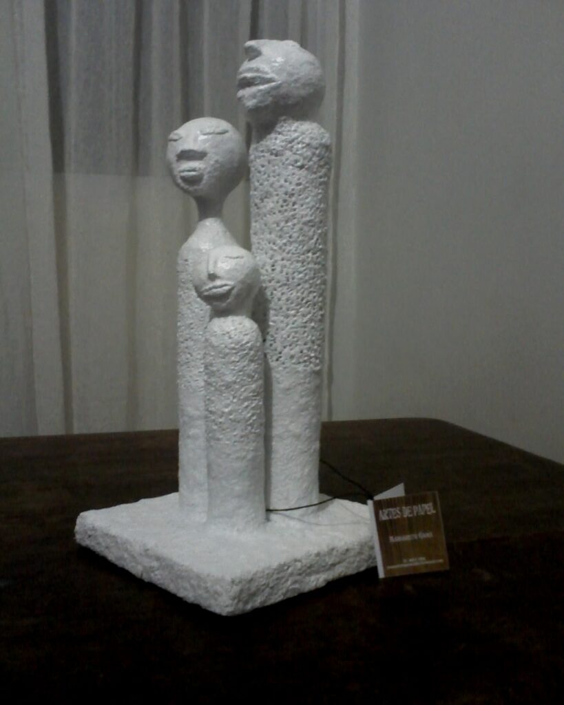 escultura - técnica papel machê