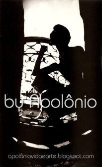 PIN-HOLE. Nov/2000
