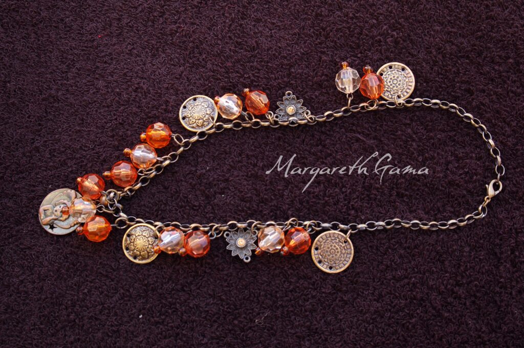corrente cobre, pingentinhos e bolas de cristal Ref.247