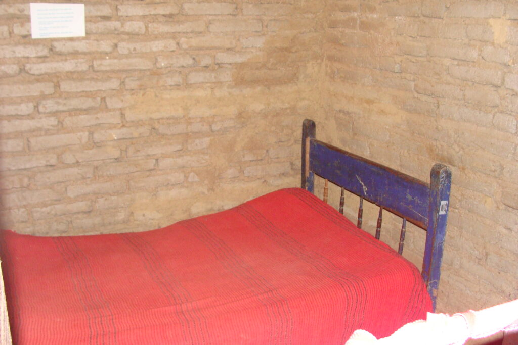 Fotos da Casa de Vitalino No Alto do Moura