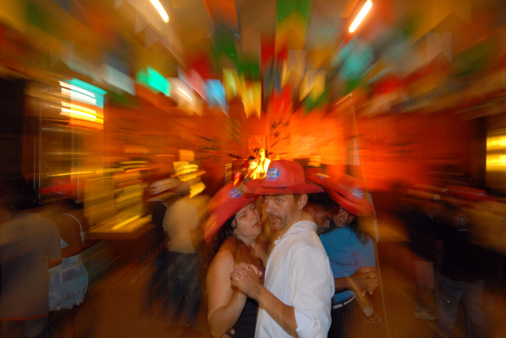 Forró pé-de-serra em Caruaru, durante o São João 2008