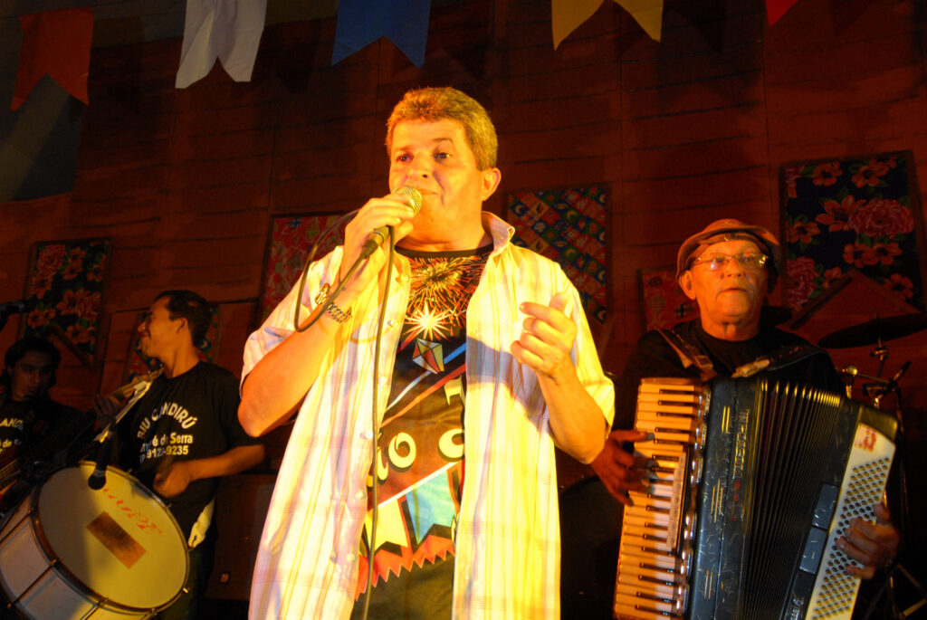 Forró pé-de-serra em Caruaru, durante o São João 2008