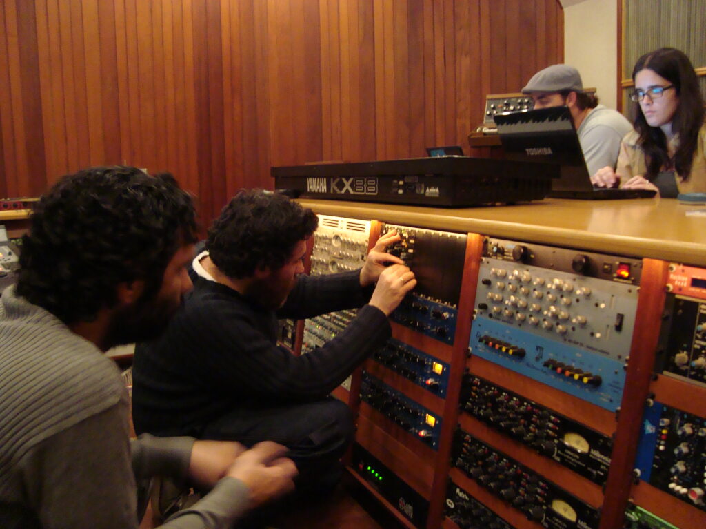 Gravando no Estúdio YB, em São Paulo