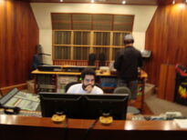 Gravando no Estúdio YB, em São Paulo