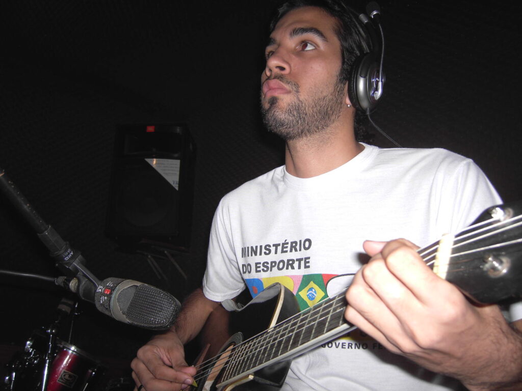 Tony - Violão