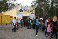 Acrobacias recebem aplausos na tenda de Circo do FIG 2009