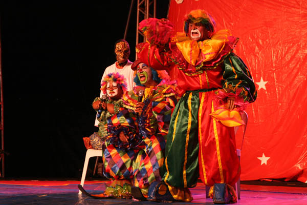 Espetáculo Viva o circo - Grupo Pitanguinha Show - FIG 2009