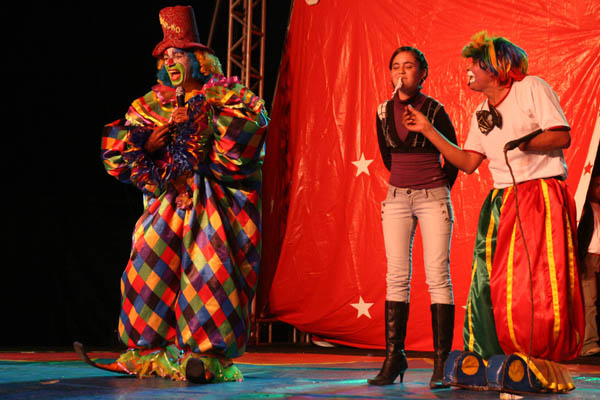 Espetáculo Viva o circo - Grupo Pitanguinha Show - FIG 2009