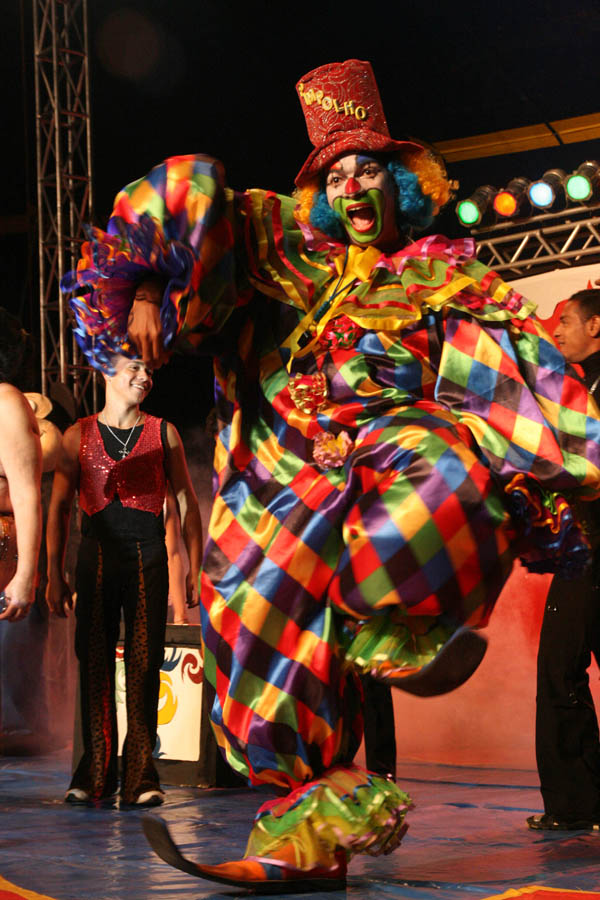 Espetáculo Viva o circo - Grupo Pitanguinha Show - FIG 2009