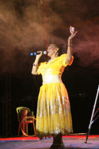 Circo: Tirando a máscara, mostrando nossa cultura - FIG 2009
