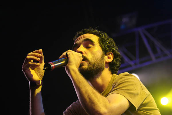 Cabruêra, Orquestra Contemporânea de Olinda e Naçao Zumbi