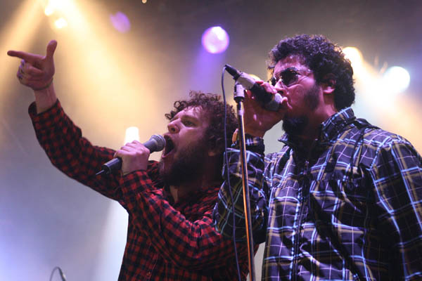 Cabruêra, Orquestra Contemporânea de Olinda e Naçao Zumbi