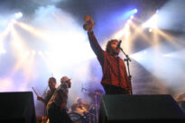 Cabruêra, Orquestra Contemporânea de Olinda e Naçao Zumbi