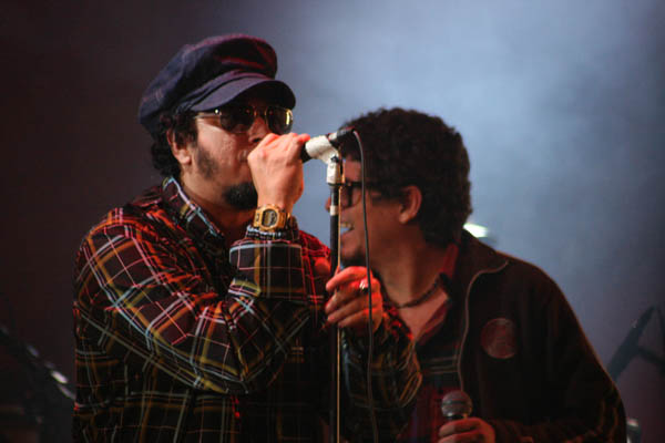 Cabruêra, Orquestra Contemporânea de Olinda e Naçao Zumbi