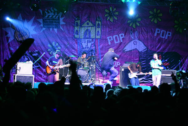 PE-5, Confluência, Buguinha Dub e BNegão no FIG 2009