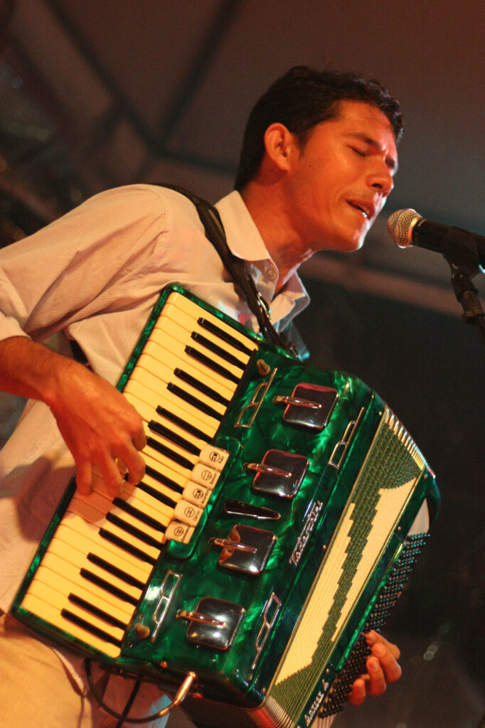 1ª Noite de Shows na 51ª Festa do Estudante de Tri