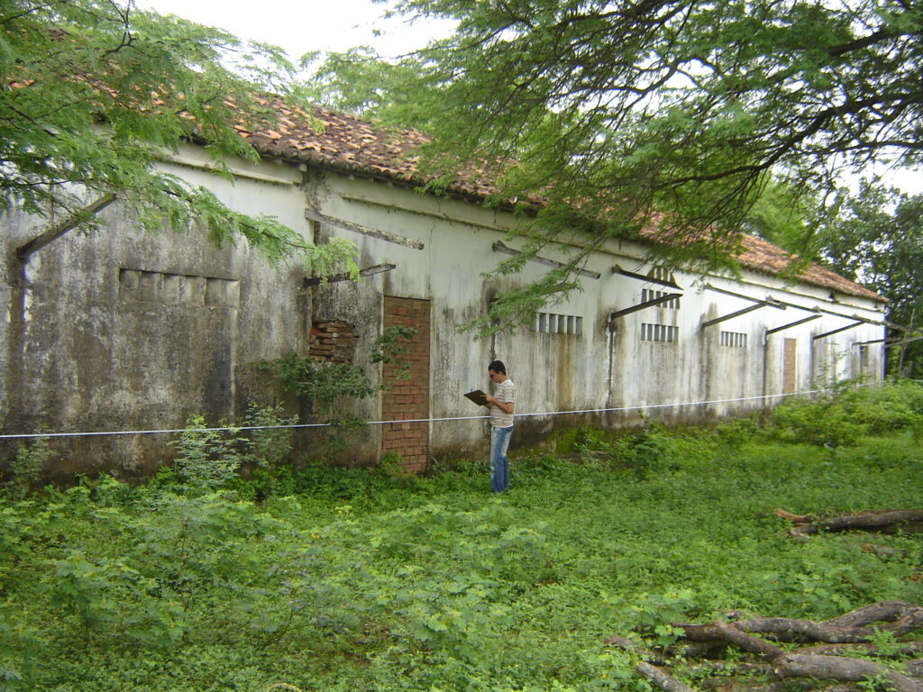 Galpão fábrica Caroá