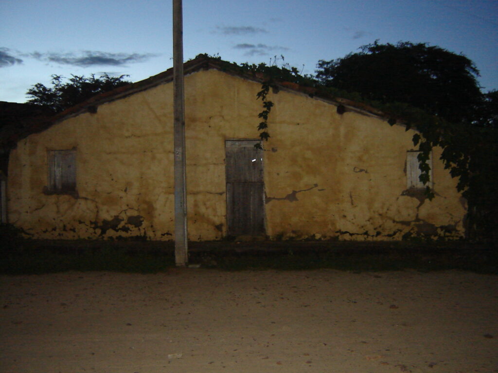 Primeira casa de Januário, pai de Gonzaga. Fazenda Ar