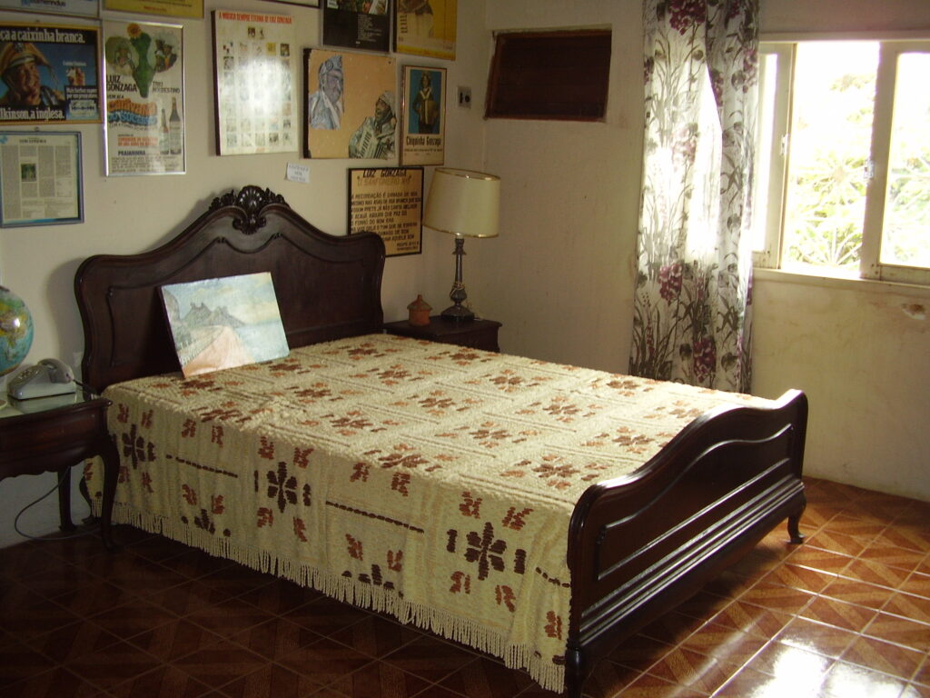 Cama de Luiz Gonzaga, casa no Parque Aza Branca