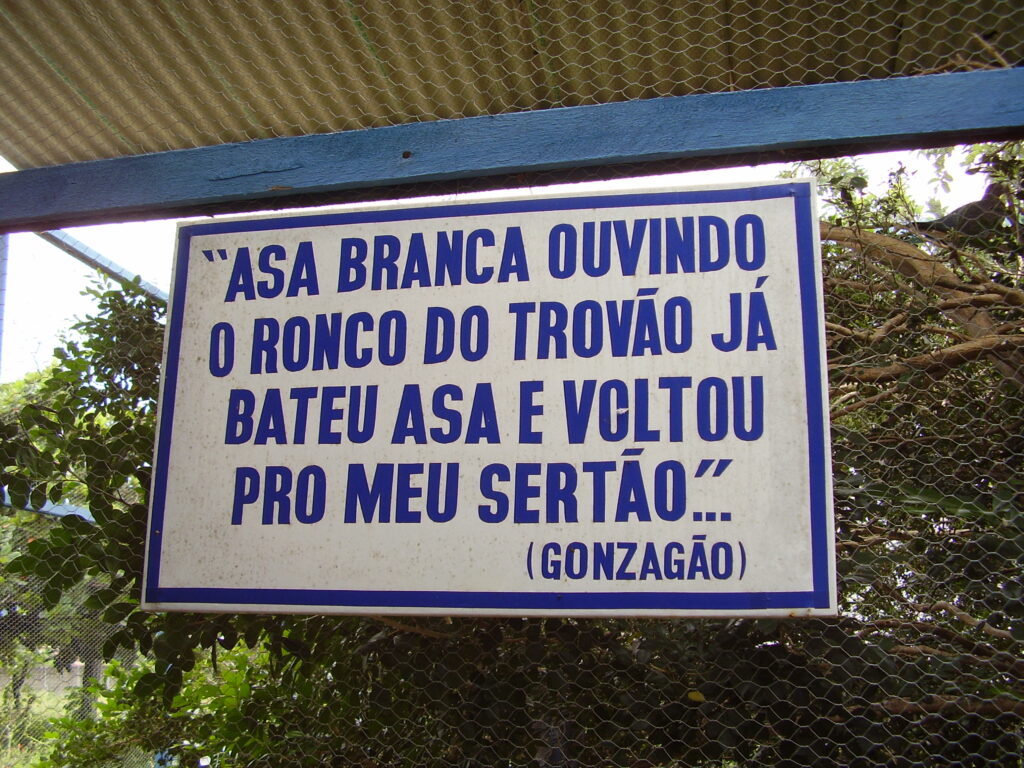 Placa na Casa de Luiz Gonzaga, Parque Aza Branca.