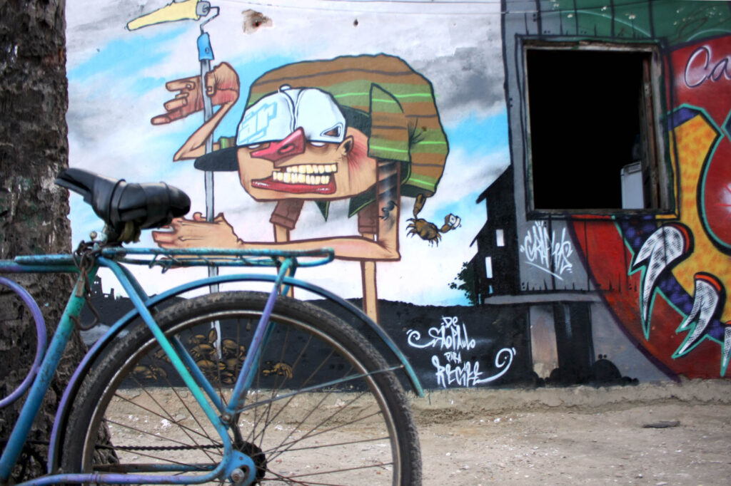 Intercâmbios de Cultura Urbana - Graffite na Ilha de Deus