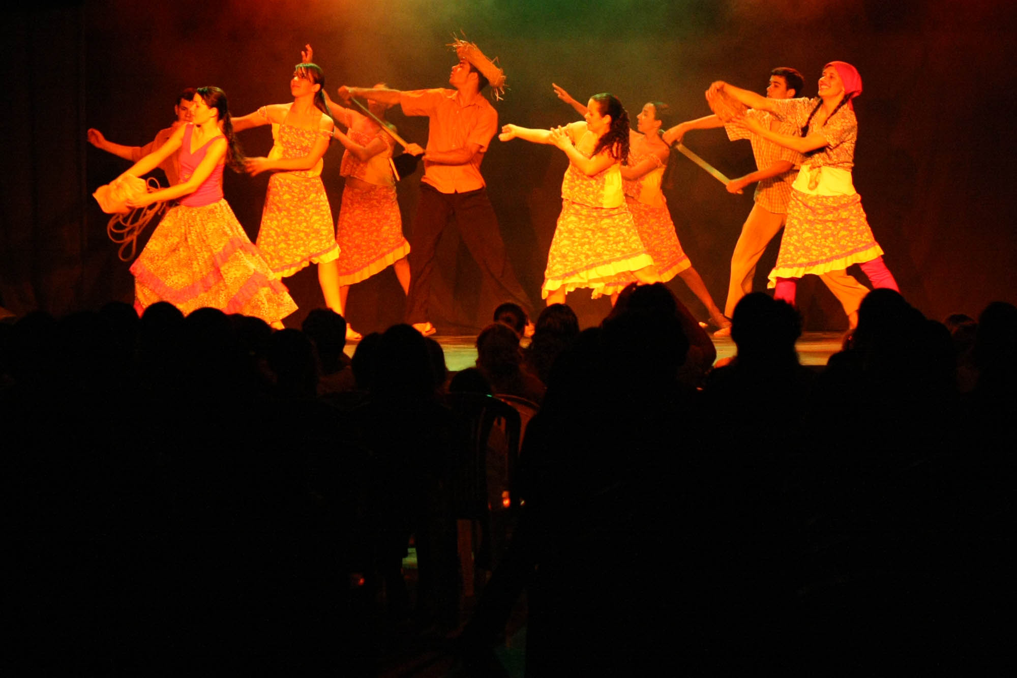 Vidas Secas do Grupo de Dança Raízes