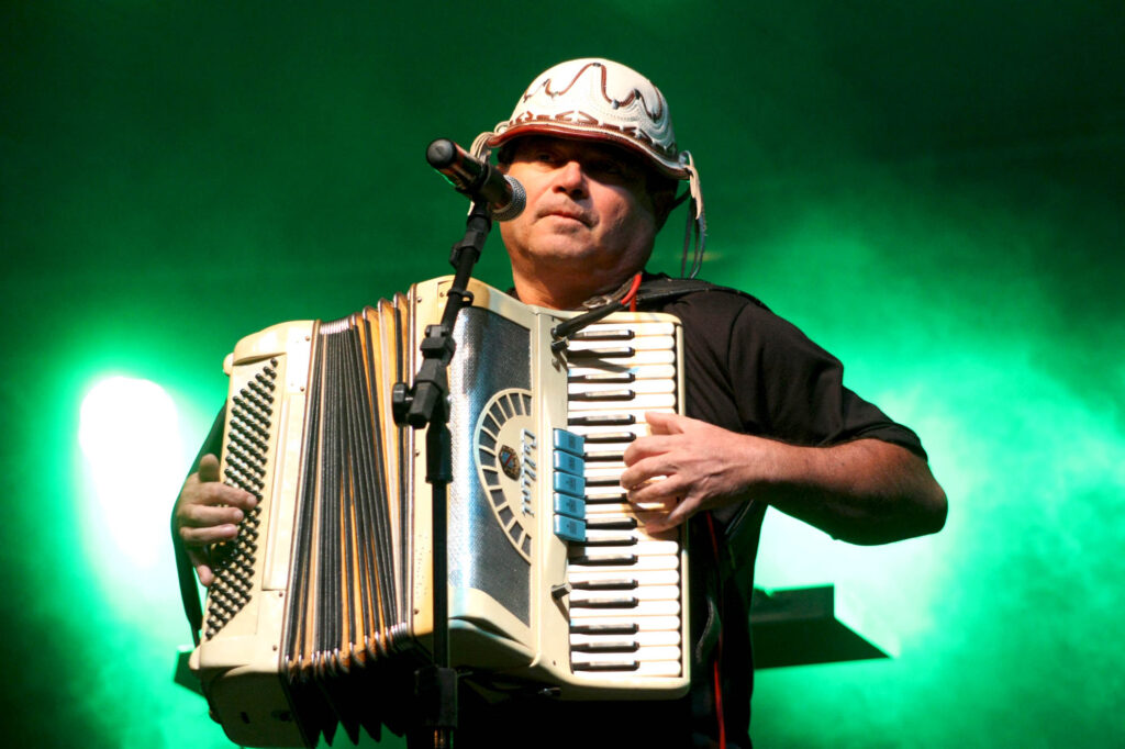 Nelson do Acordeon e Banda