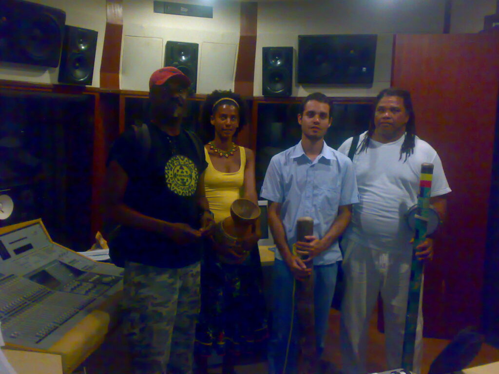 BANDA ARTE SONS PERCUSSÃO.