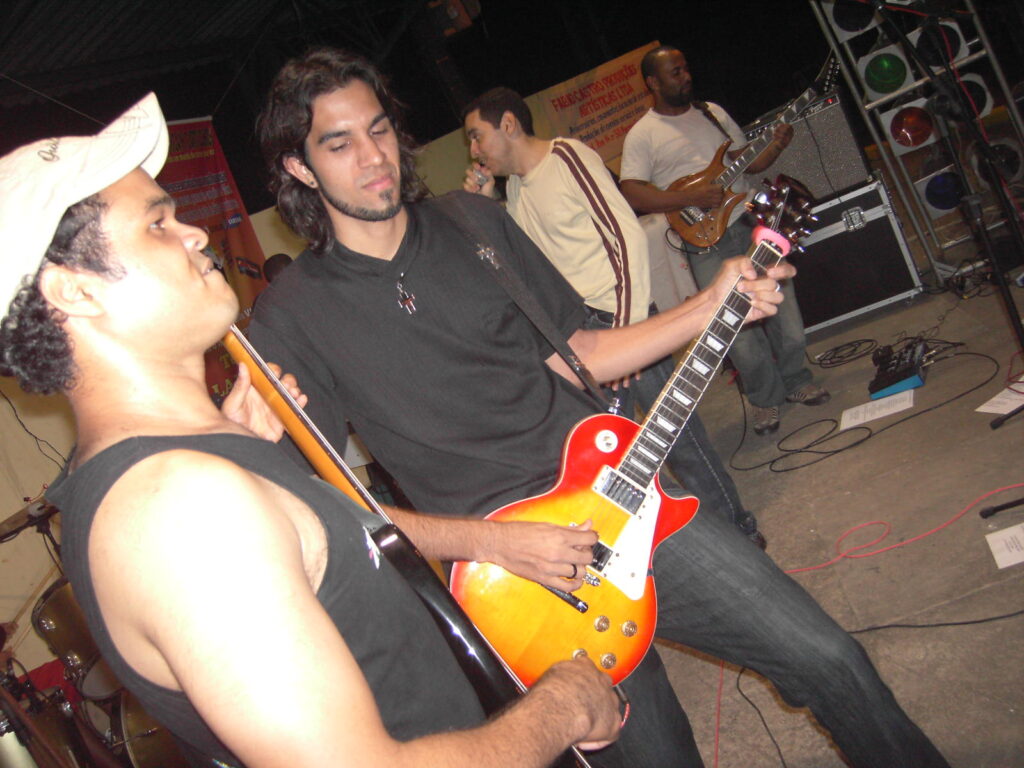 ELI E TONY