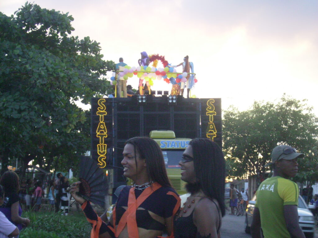 II PARADA GAY